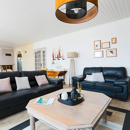 Charmante Maison Pour 10 Personnes Le Bois-Plage-en-Re