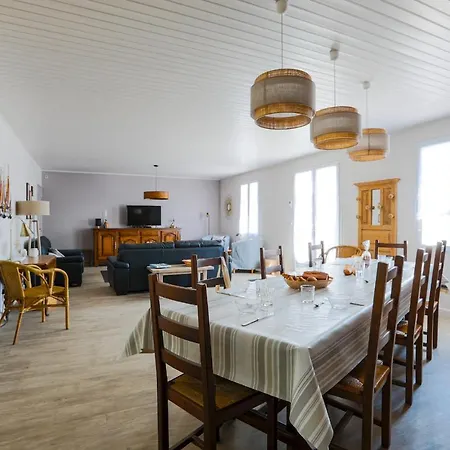 Charmante Maison Pour 10 Personnes Feriehus