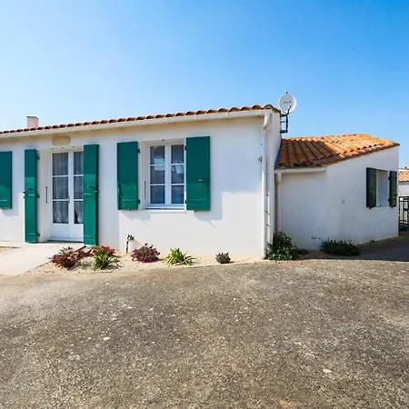 Holiday home Charmante Maison Pour 10 Personnes